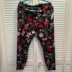 COPY - NWT - Floral work out leggings from Old Navy.